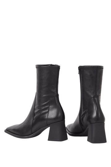 5602-302 Hedda - Black
