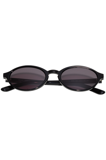 KP04 - Black