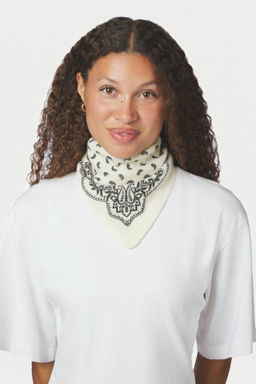 Ariya Paisley Knit Scarf - Off White
