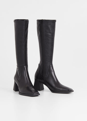 5602 Hedda - Black