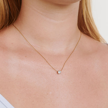 Lynne Crystal Necklace - Gold