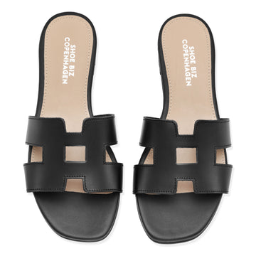 Claire Vaqueta - Black
