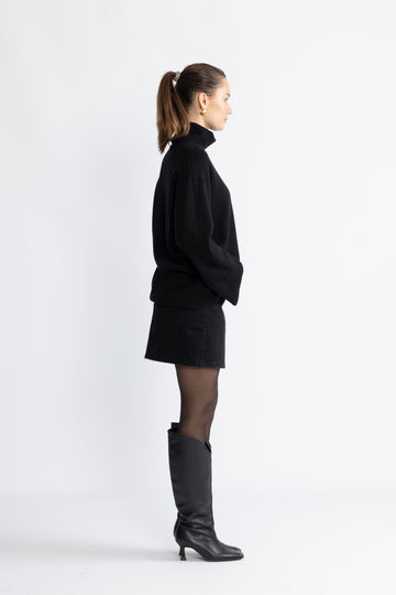 Maxima Sweater - Black