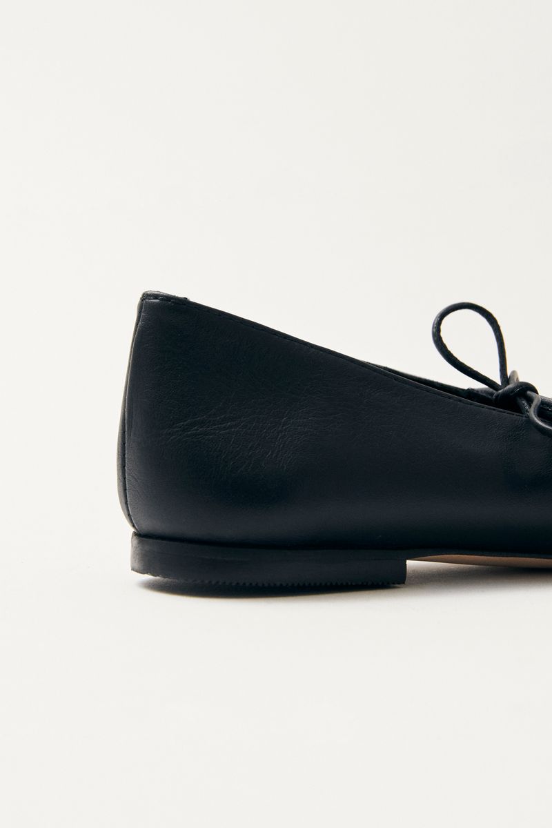 Sway Leather Ballet Flats - Svart
