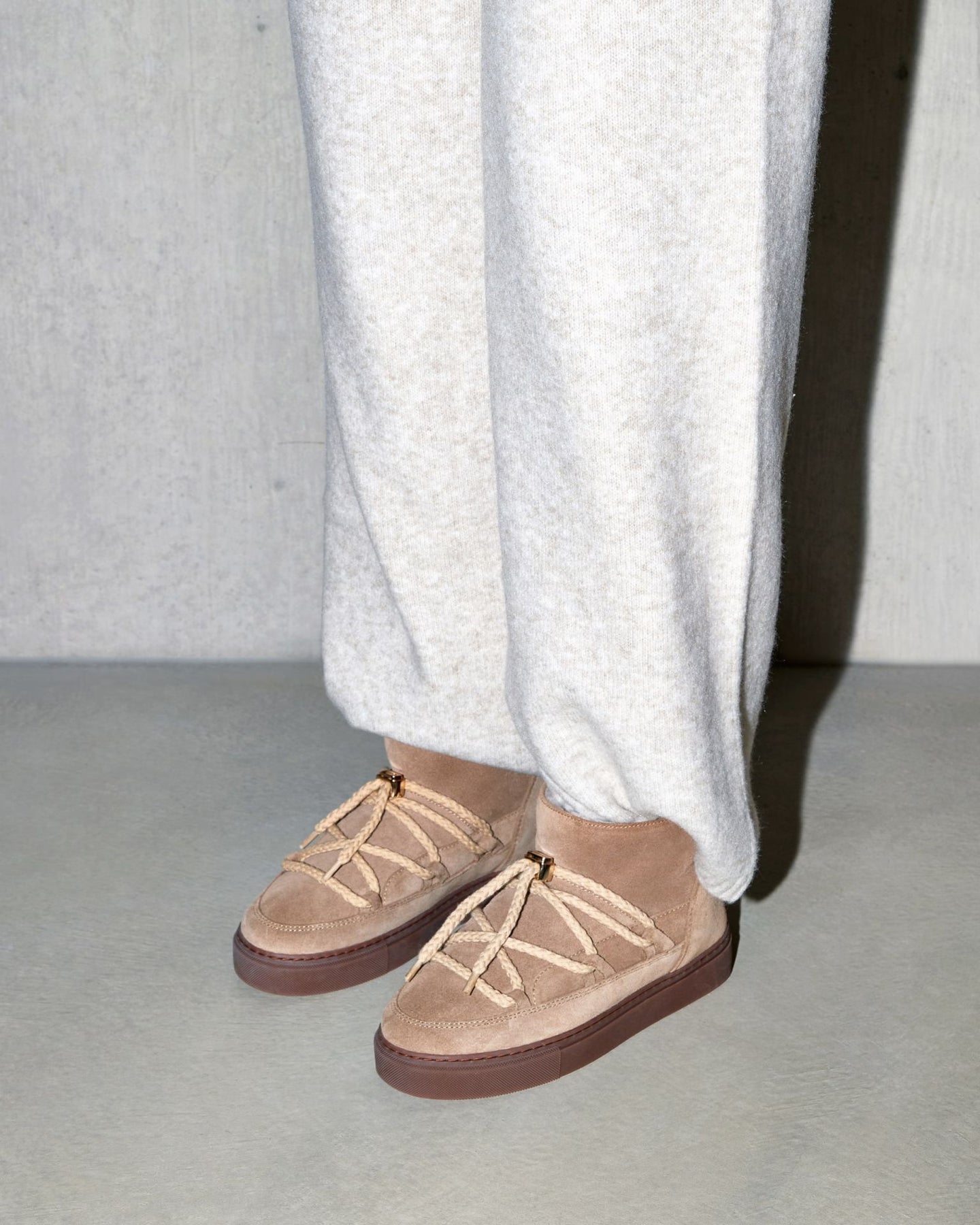 Classic Low - Beige