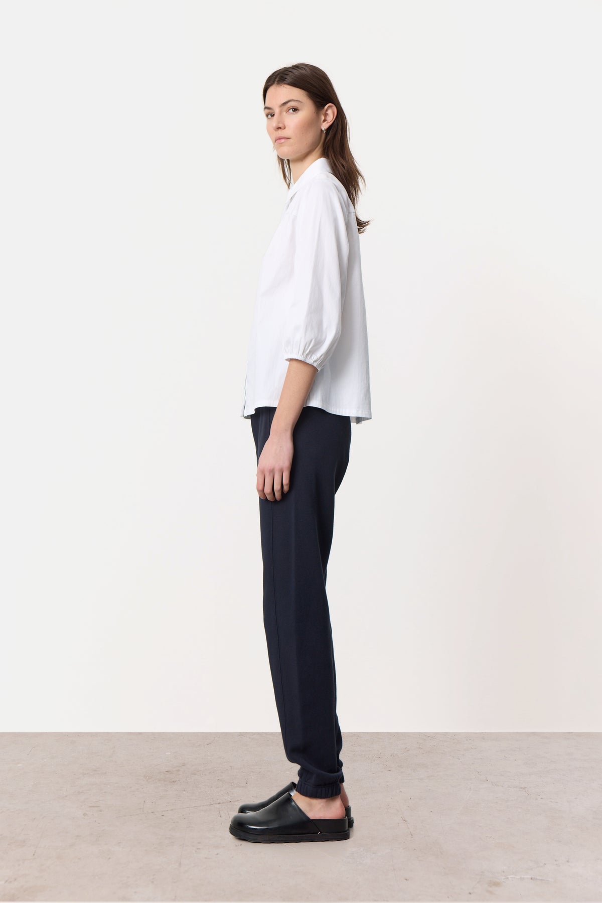 Isla Solid 102 - White
