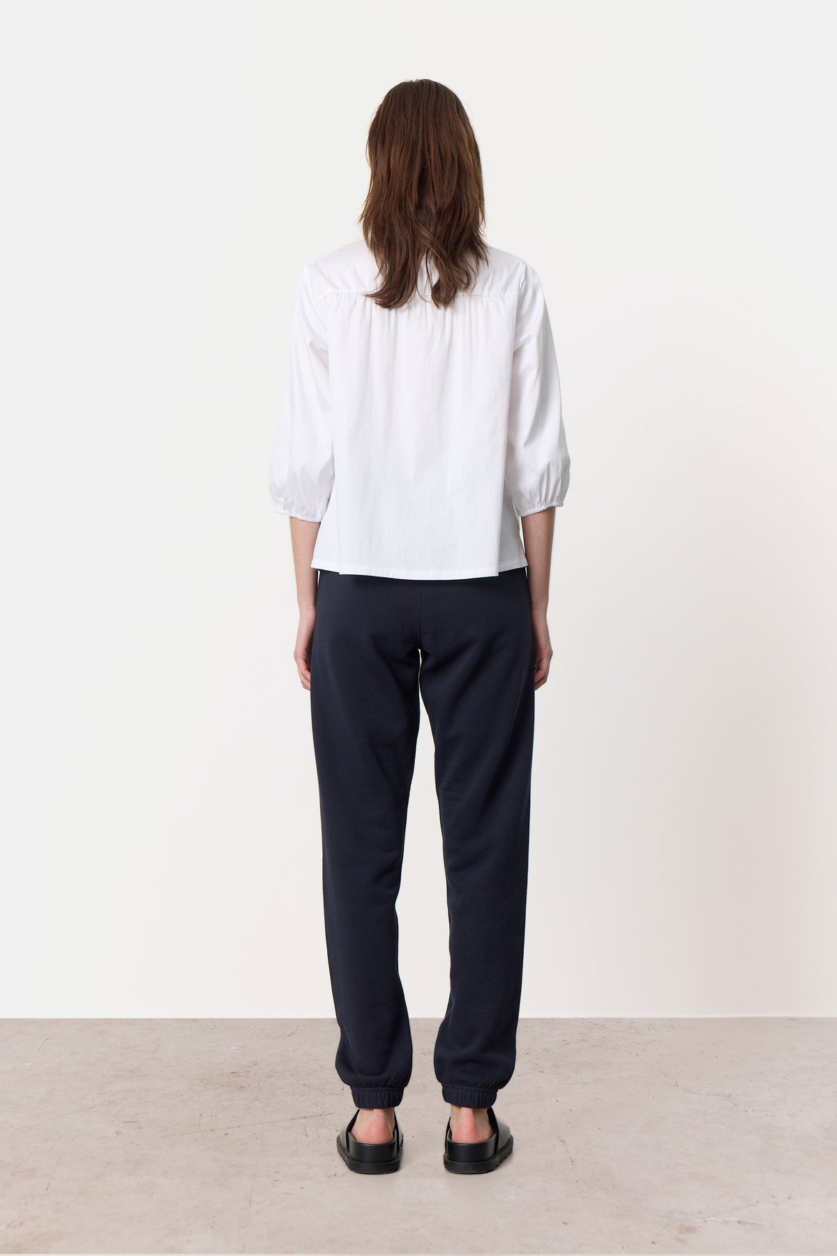 Isla Solid 102 - White