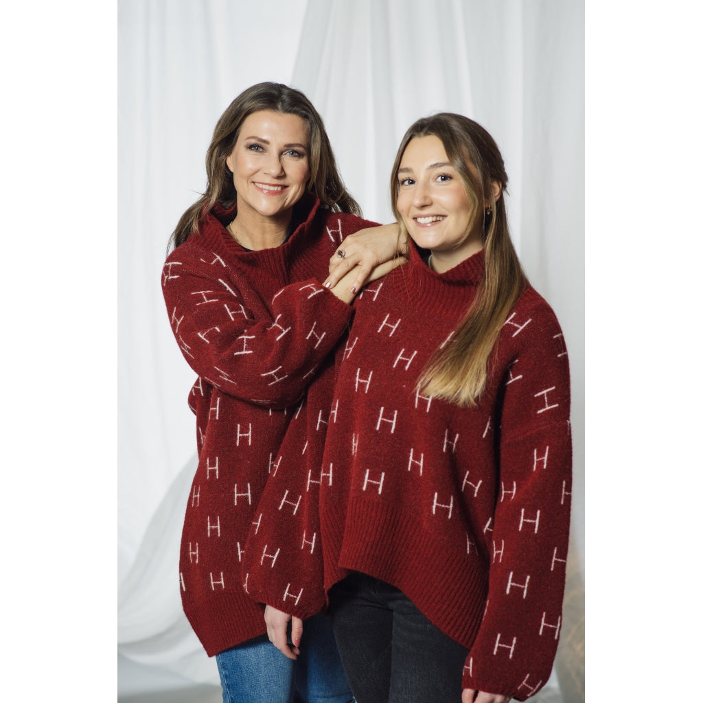 Fam Genser - Red