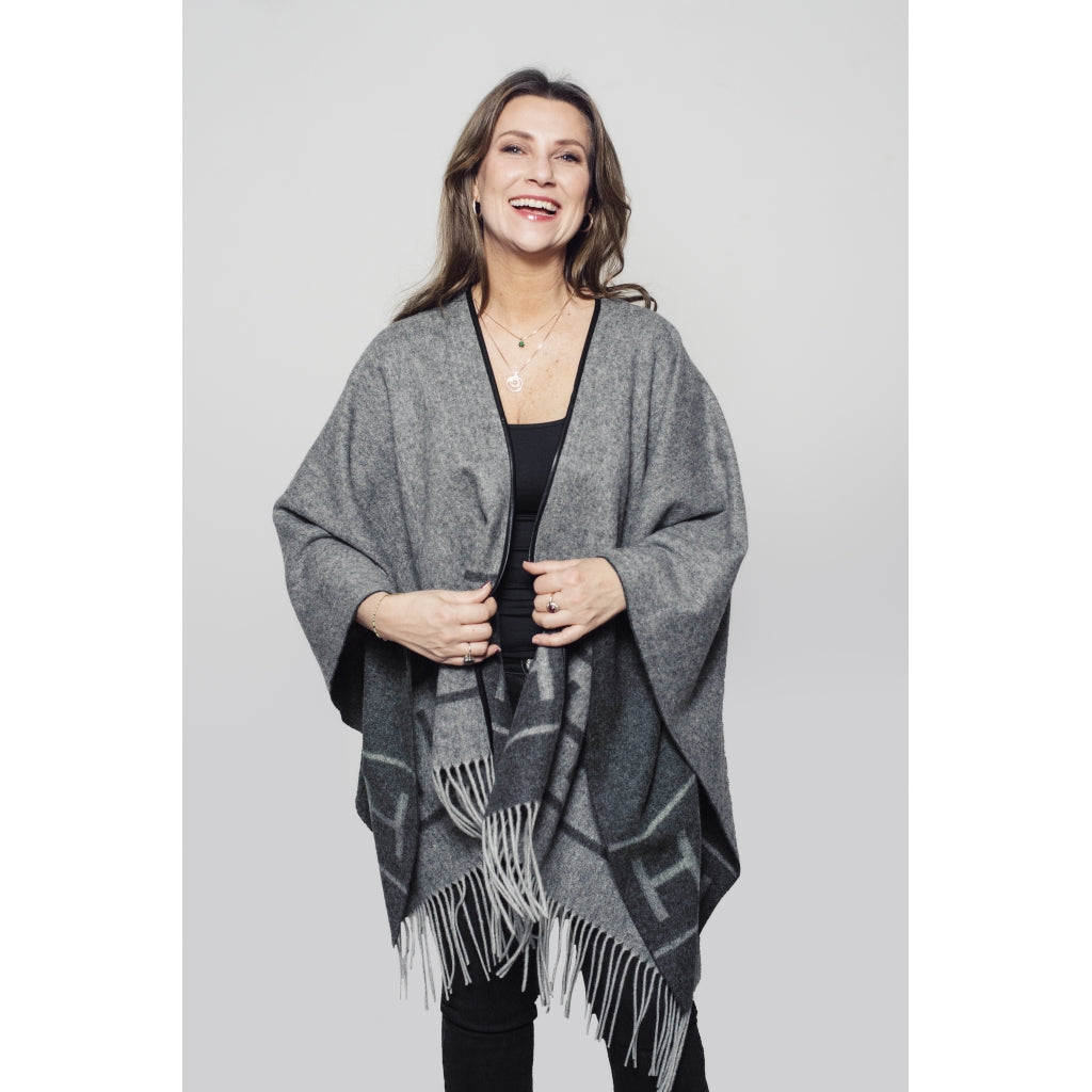 Shawl - Grey