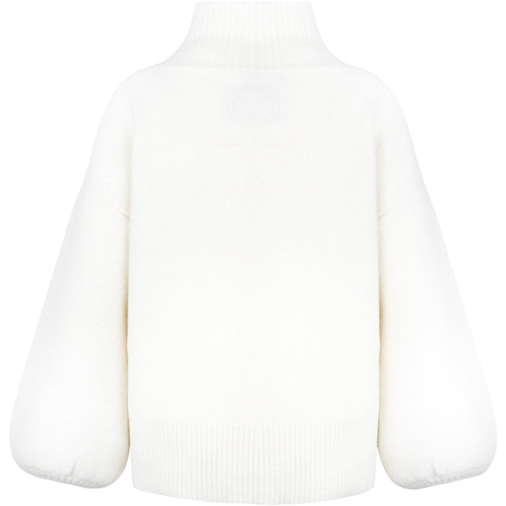 Fam Patch Short Sweater - White Alyssum