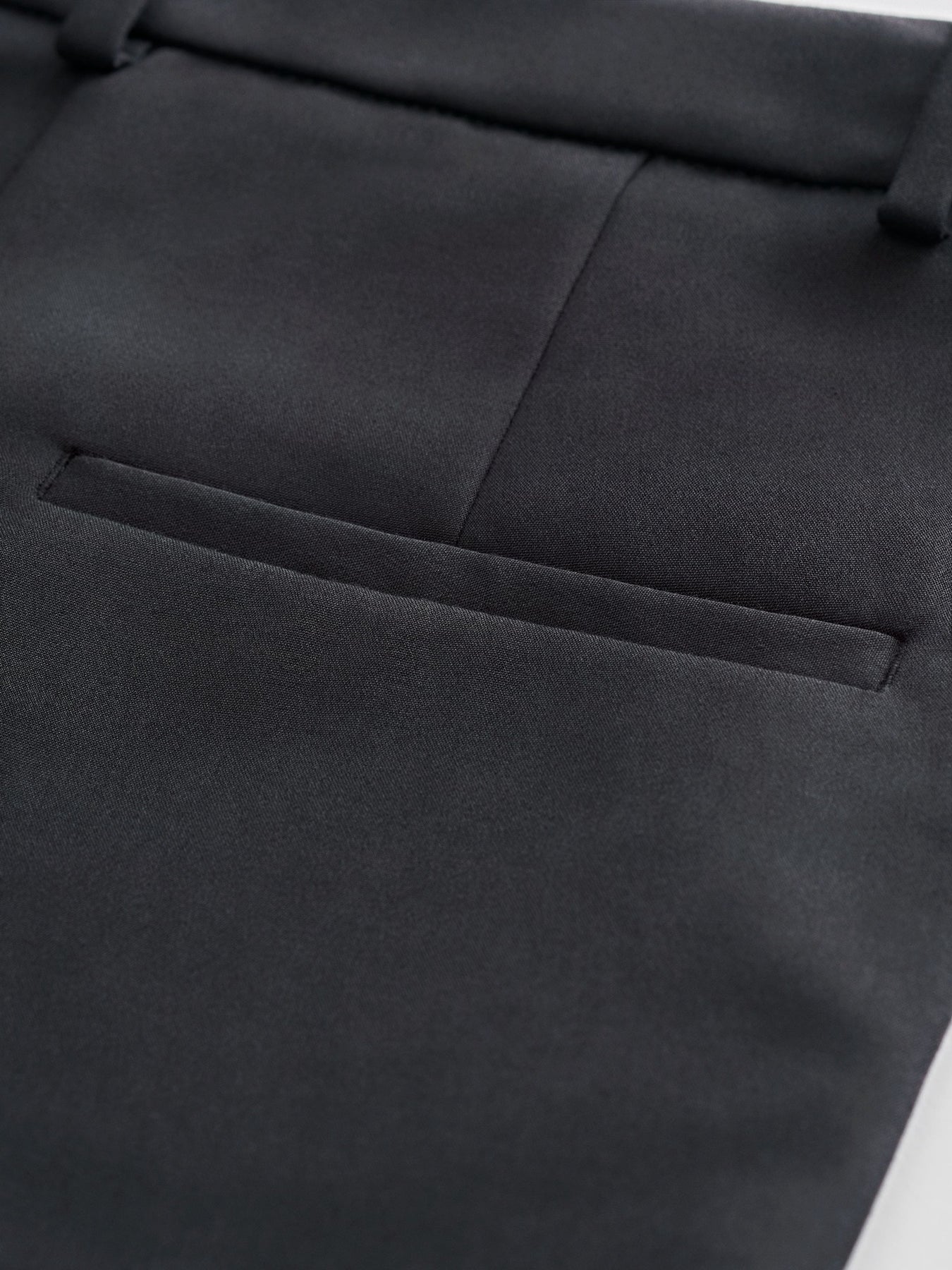 Noowa - Black