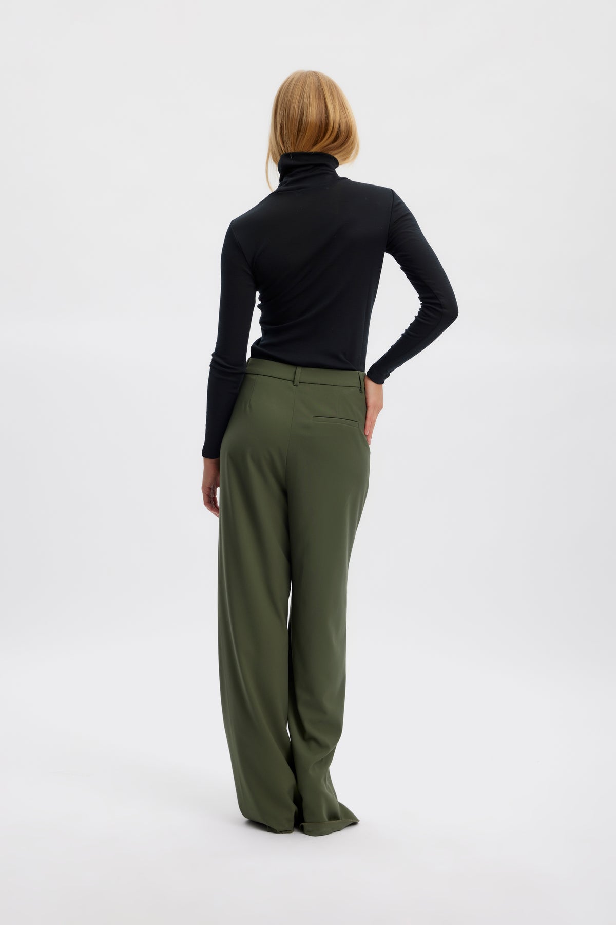 NiniaGZ Wool Rollneck - Svart