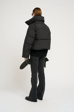 PinaraGZ Short Puffer - Black