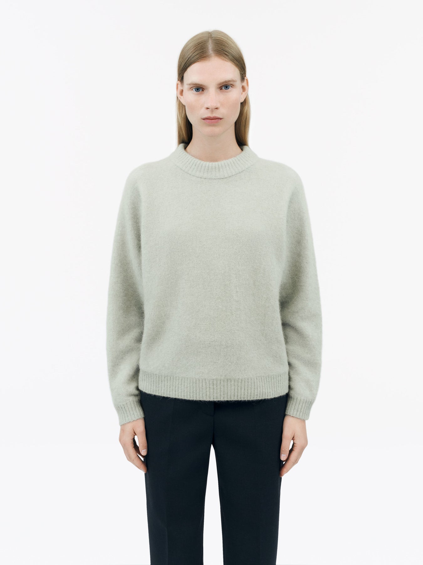 Gwynn A - Mineral Grey