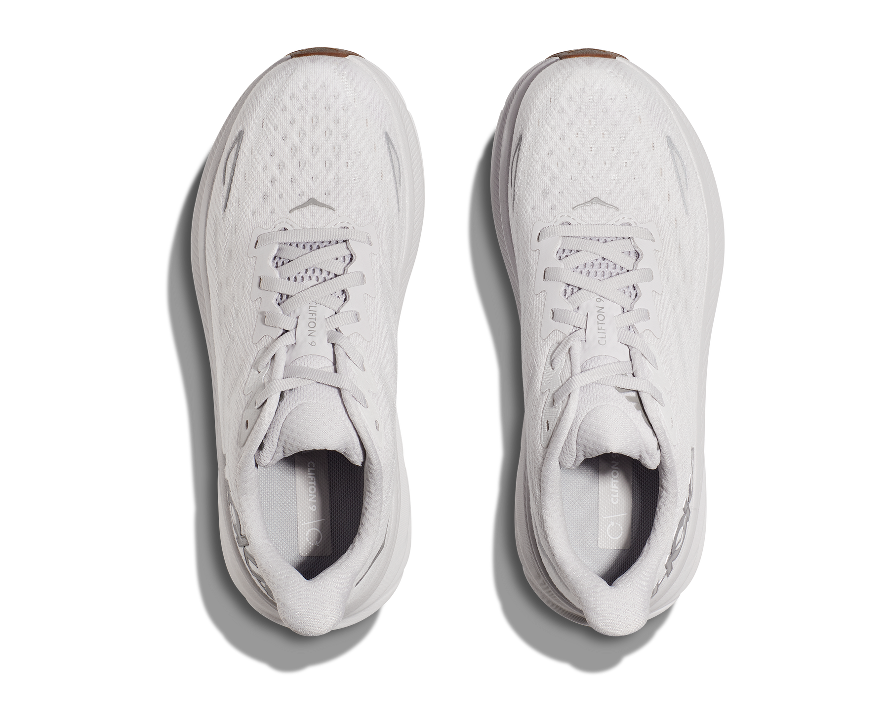 W Clifton 9 - Nimbus Cloud/White