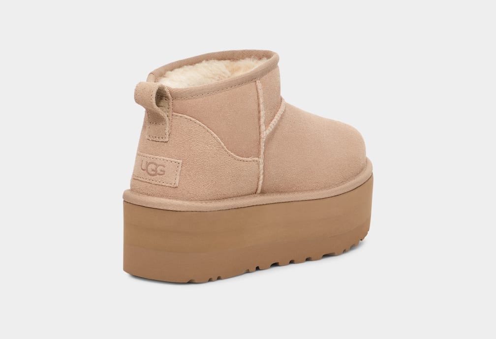 UGG W Classic Ultra Mini Platform - Sand