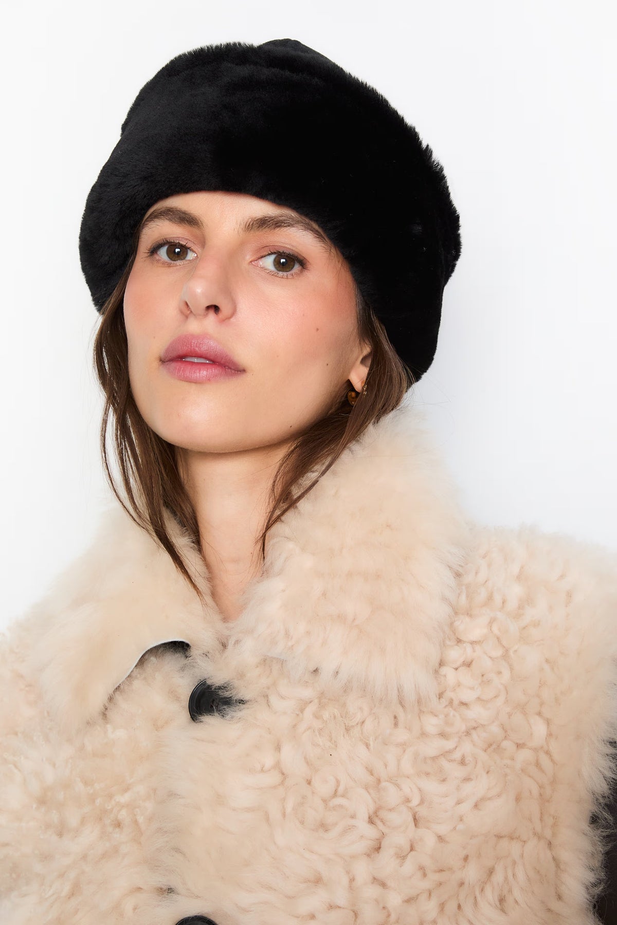 Azta Beanie - Svart mocka