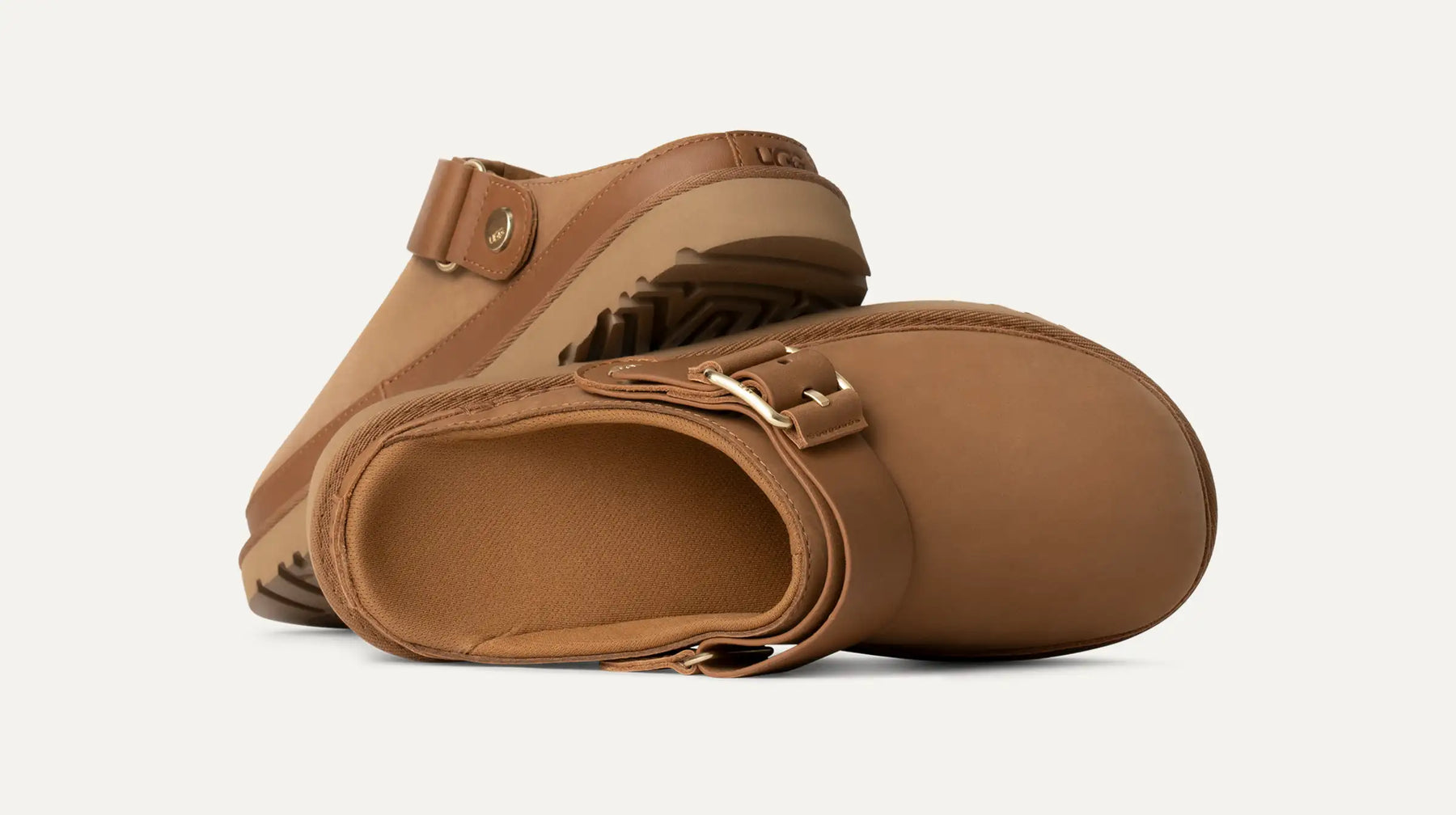 UGG W Goldenstar Villa Clog - Chestnut