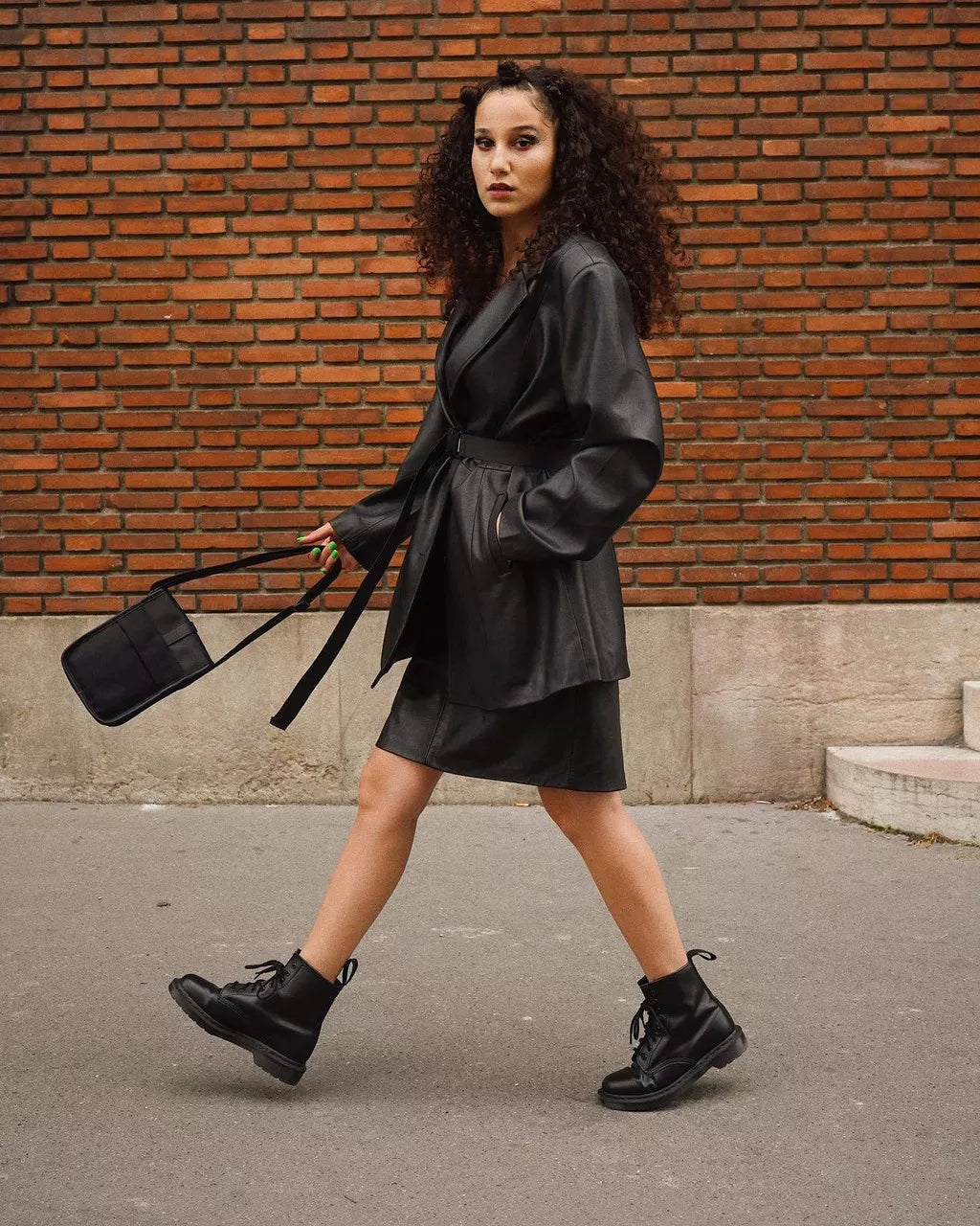 1460 Mono Milled Nubuck Leather Lace Up Boots - Svart