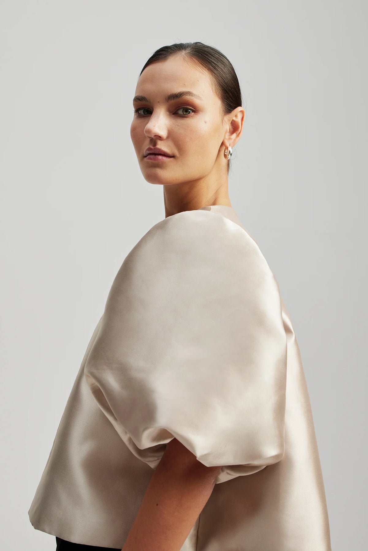 Cleo Puff Sleeve Blouse - Soft Beige
