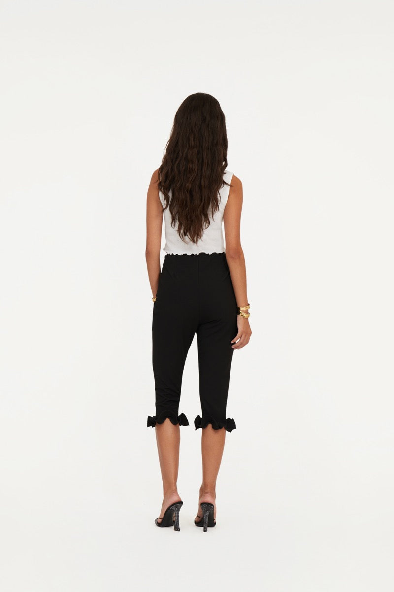 Capri Ruffle Pants - Svart