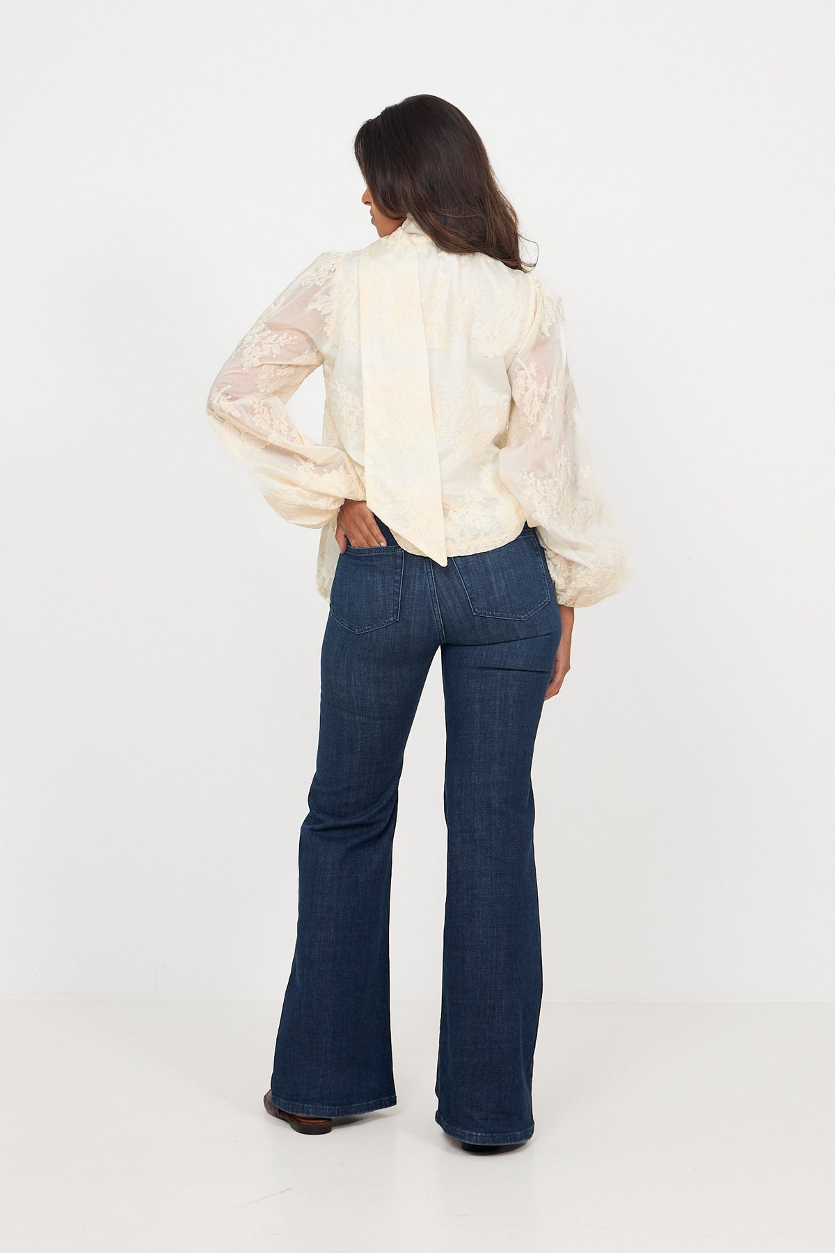 Jofrid Lace Bow Blouse - Creme
