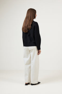 Salissy V-Neck - Black