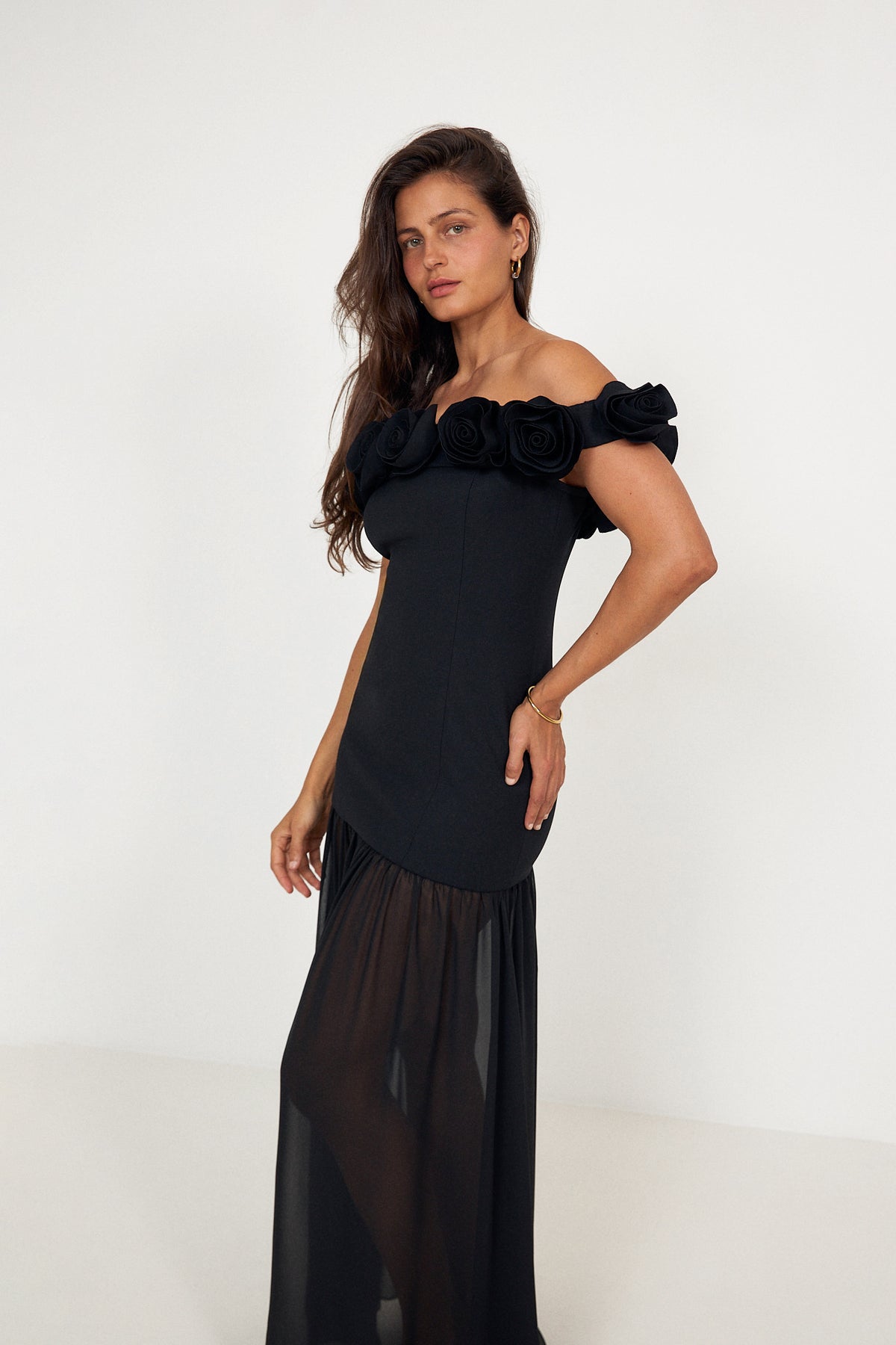 Crepe Maxi Flower Dress - Svart
