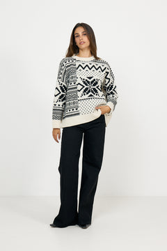 Pavidi - White Geometric Pattern