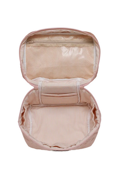 Sanda Makeup Case
Blush - Blush