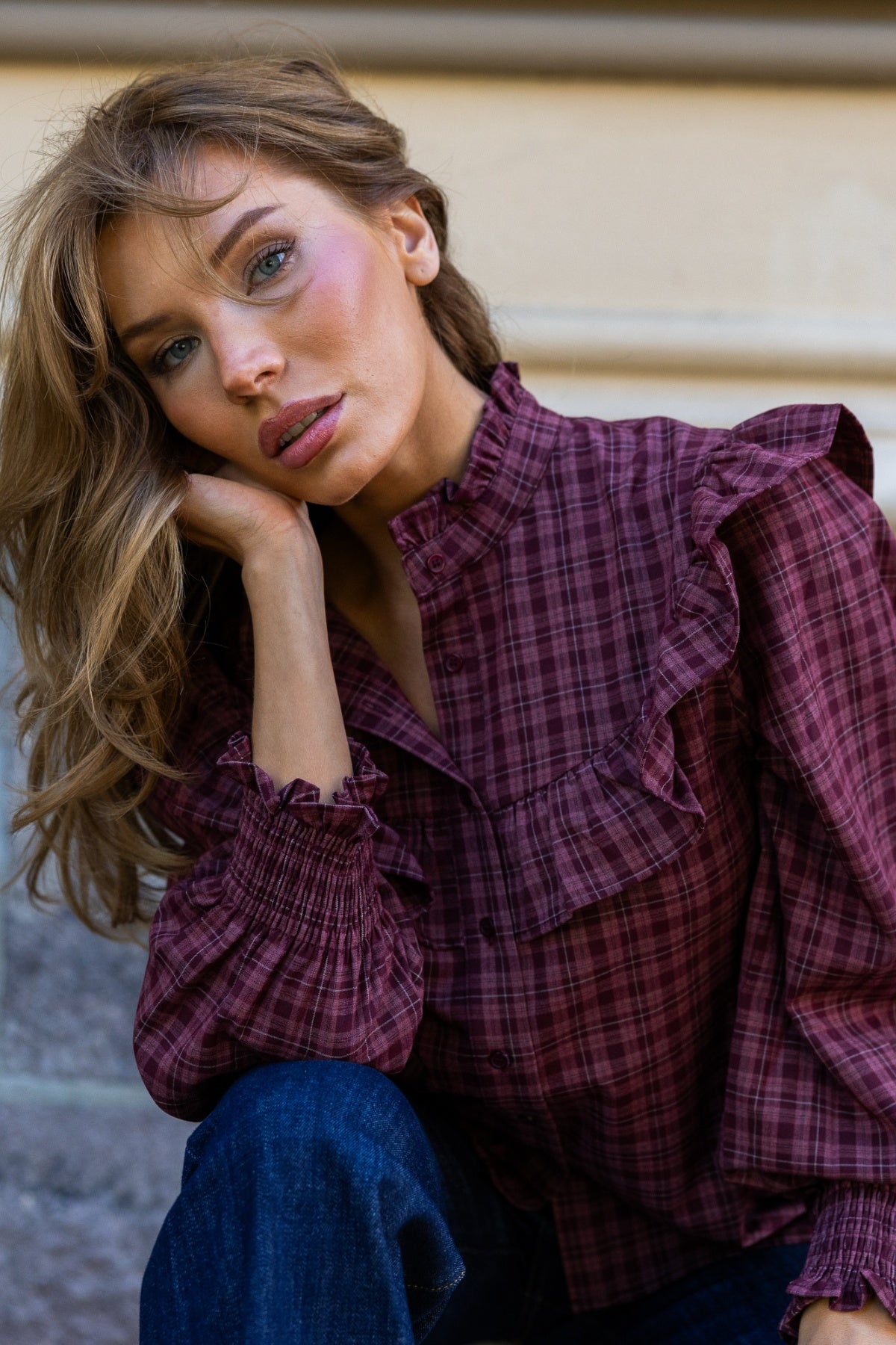 Dagny Checked Ruffle Blouse - Bordeaux