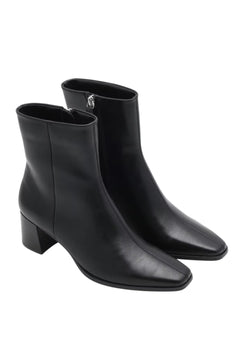 Adare - Black