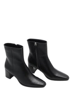 Adare - Black