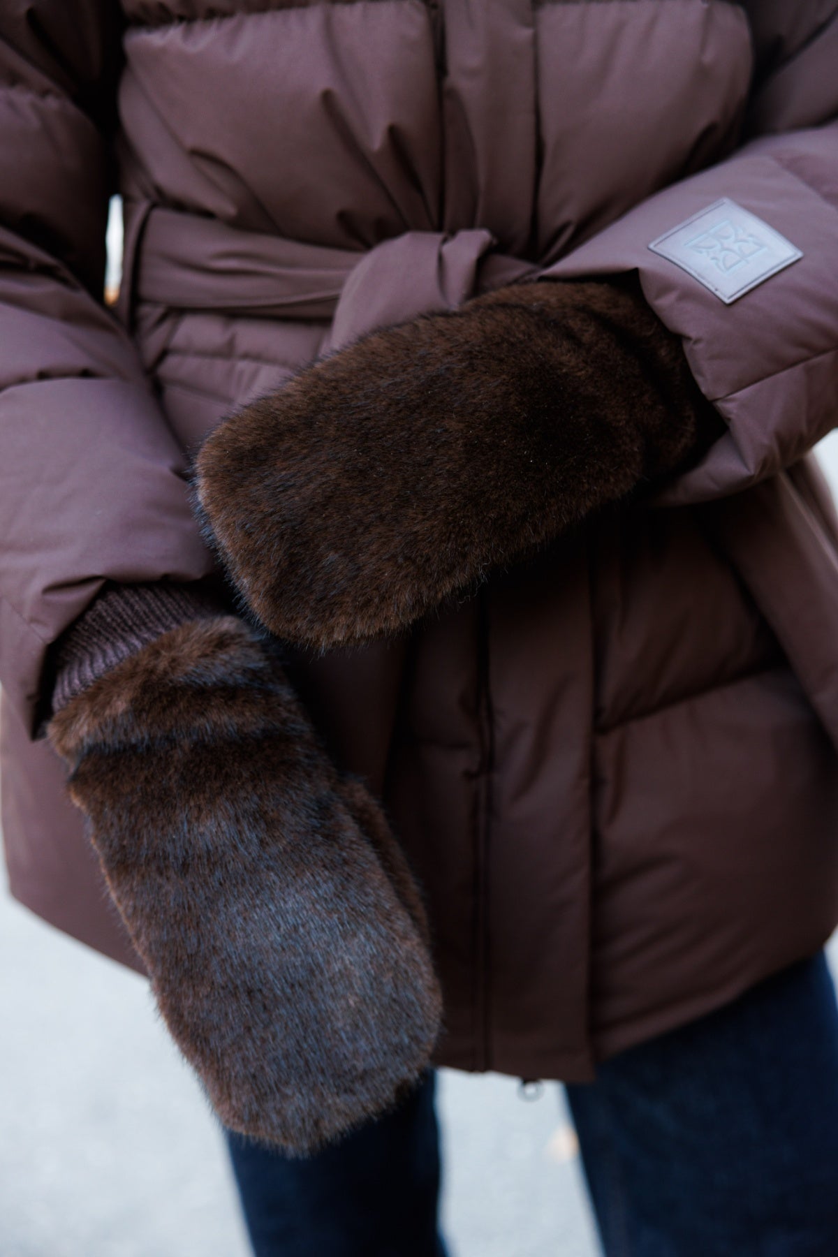 Aase Faux Fur Mittens - Brown