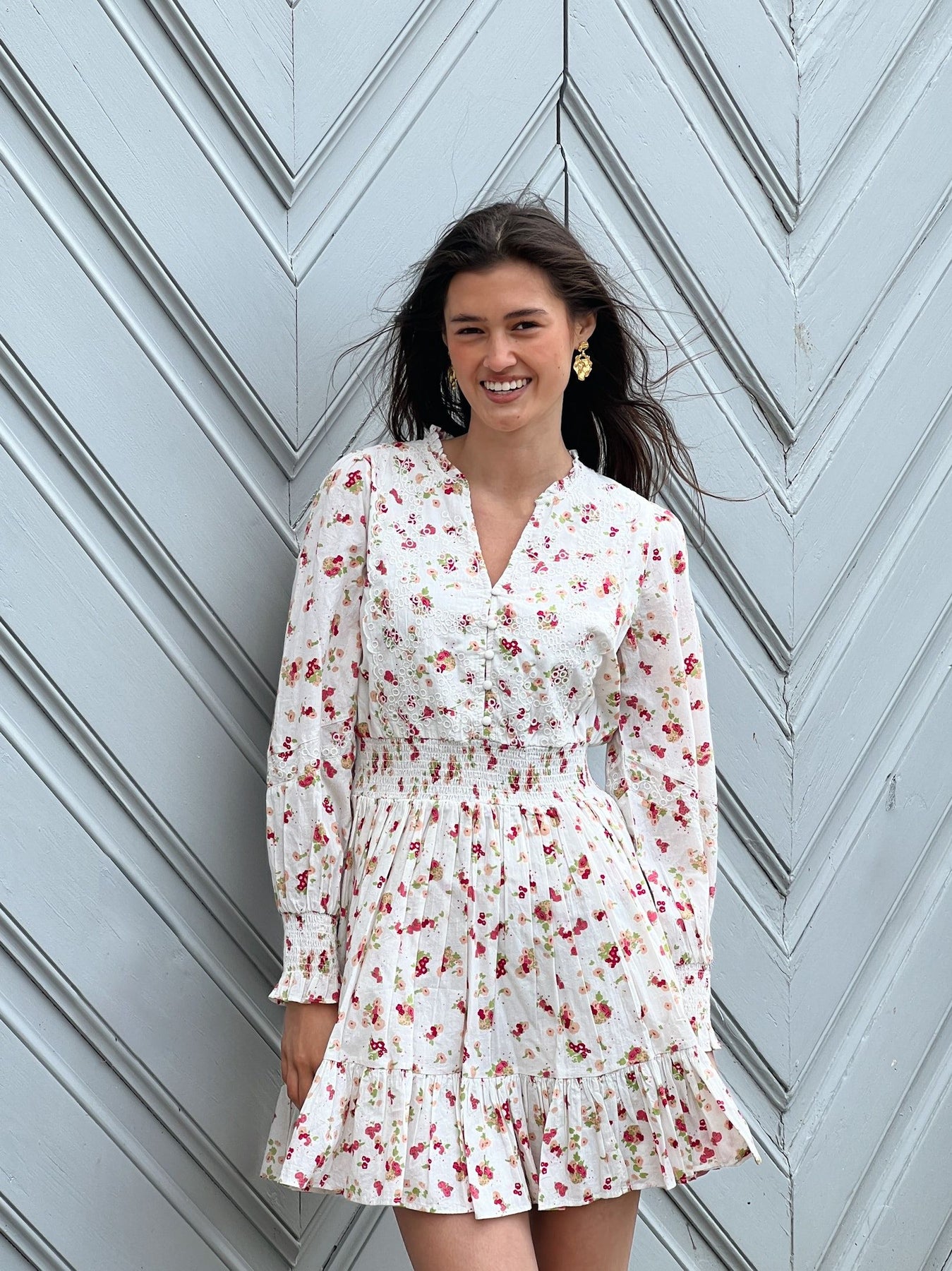 Daffodil Embroidery Dress - White