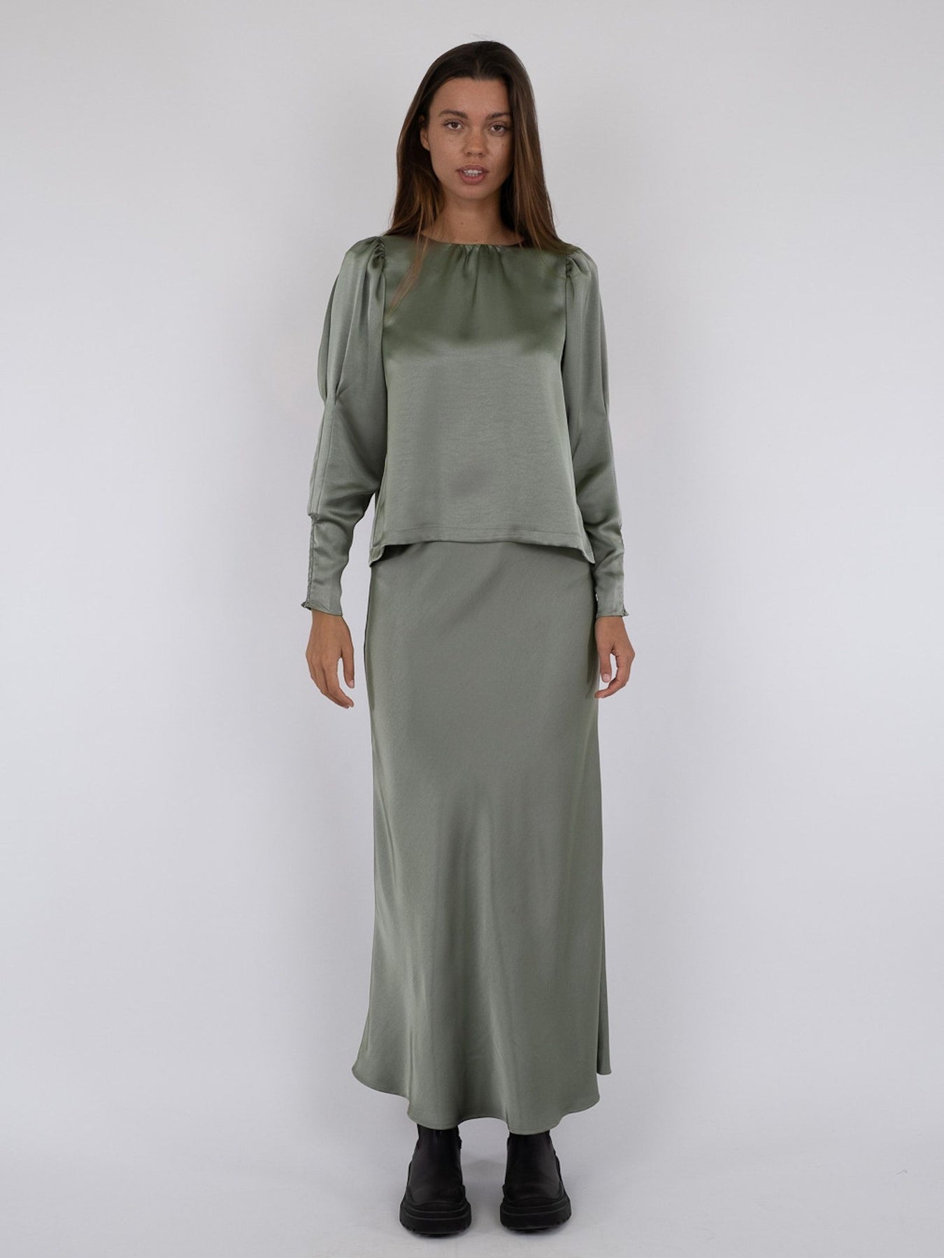 Vicky Heavy Sateen Kjol - Smoke Green