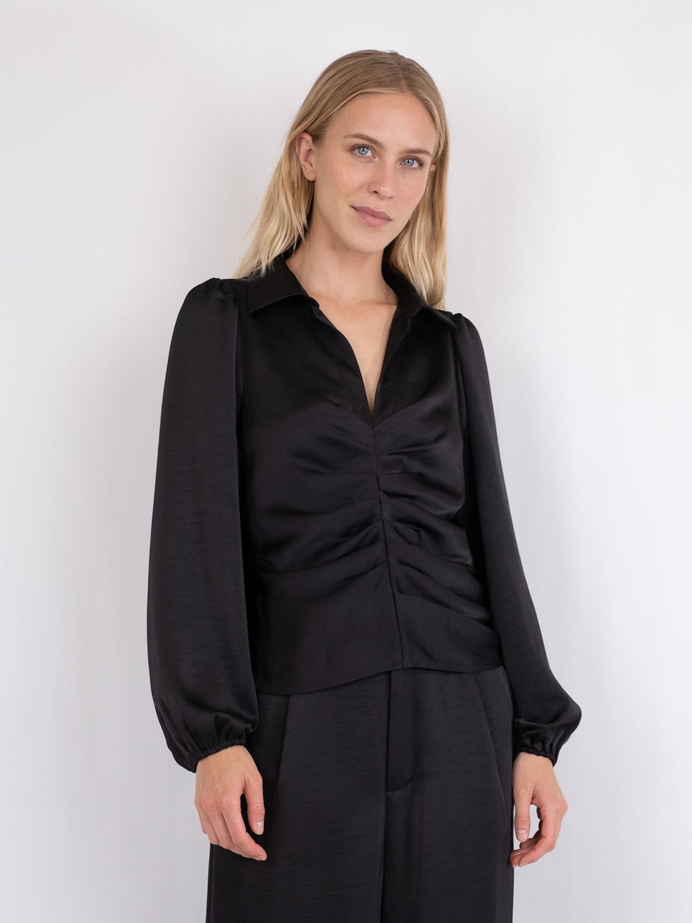 Mille Heavy Sateen Blouse - Black