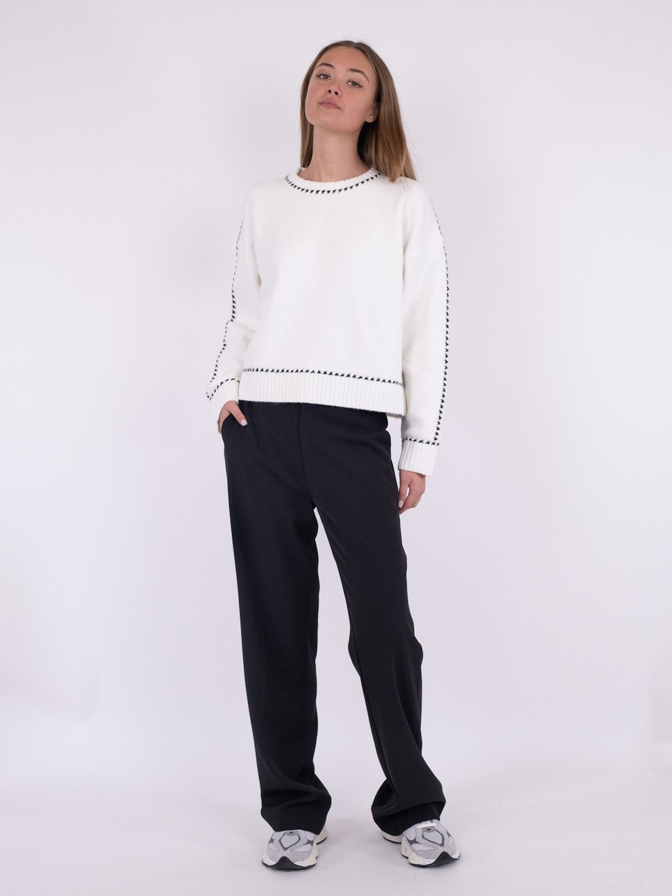 Detri Knit Blouse - Off White