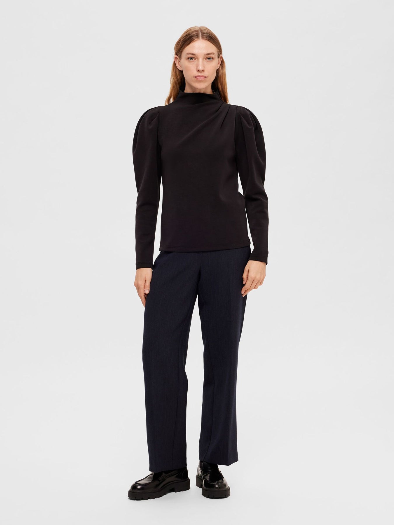 Fenja LS T-Neck Top - Svart