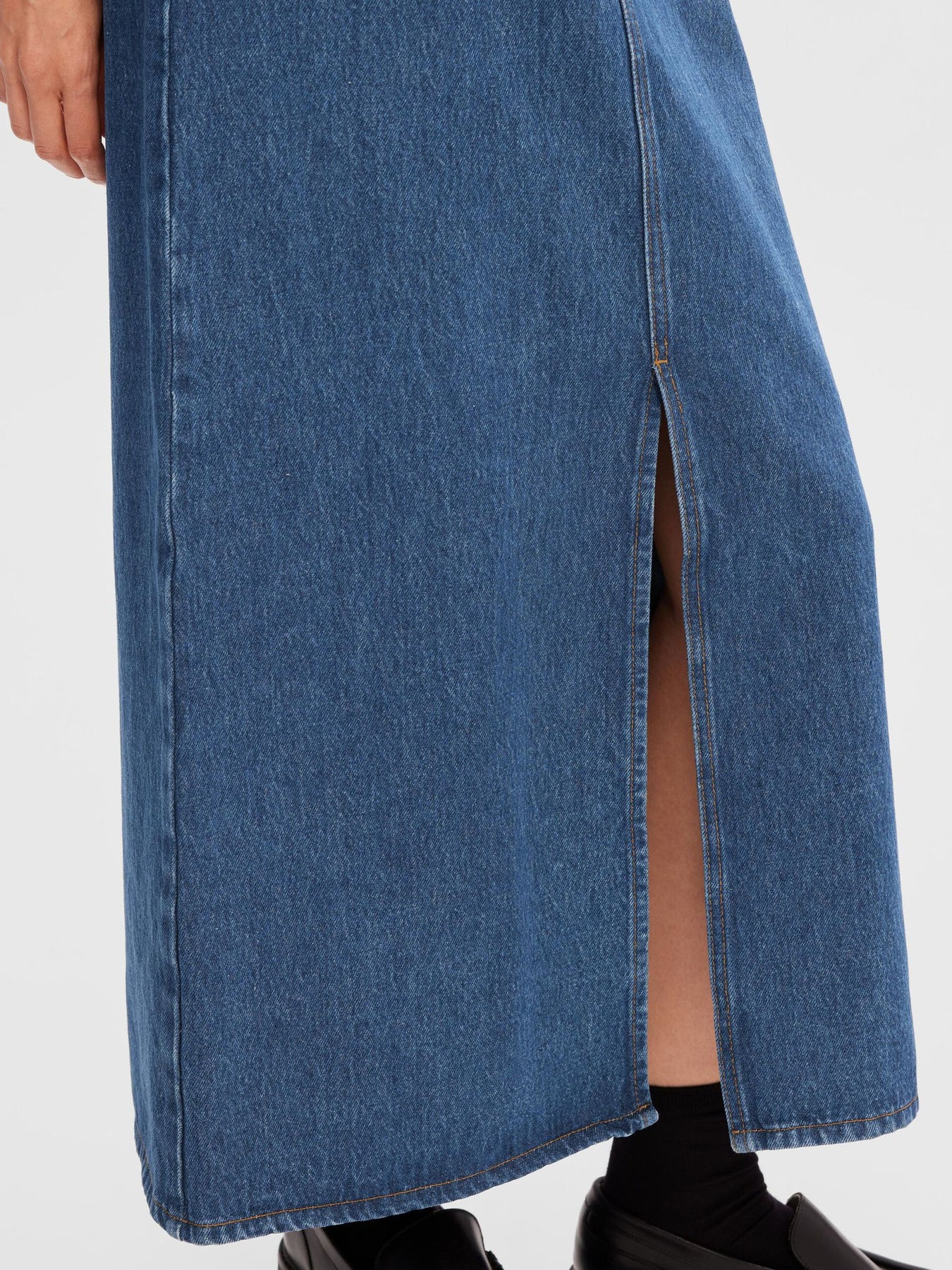 Esther Hw Mid Blue Denim Skirt - Medium Blue Denim