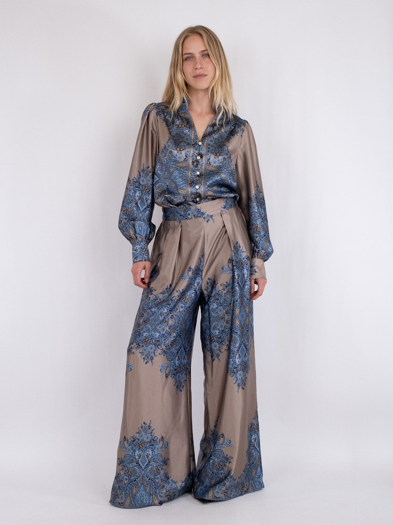 Mana Paisley Border Pants - Blue