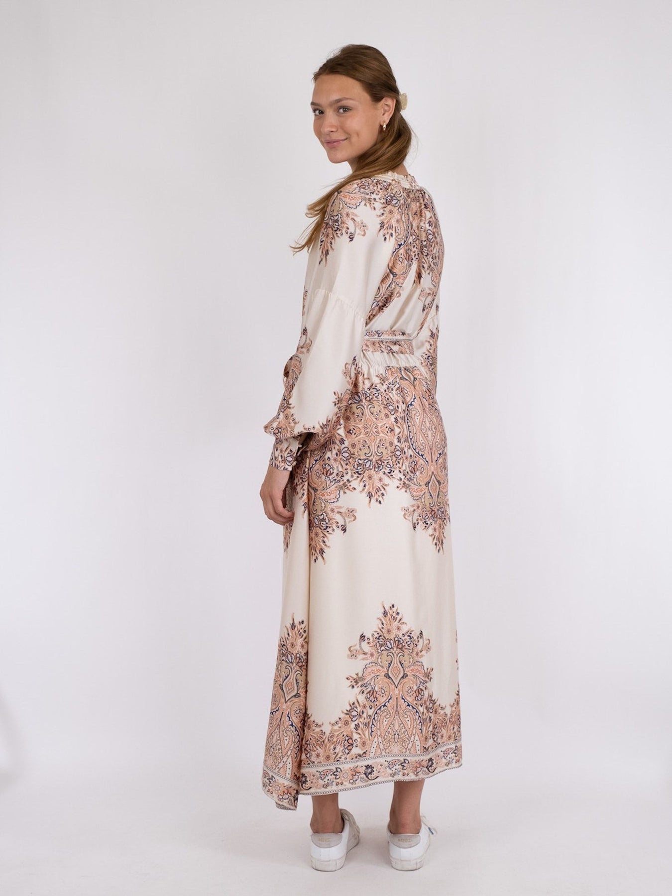 Nova Paisley Border Dress - Creme