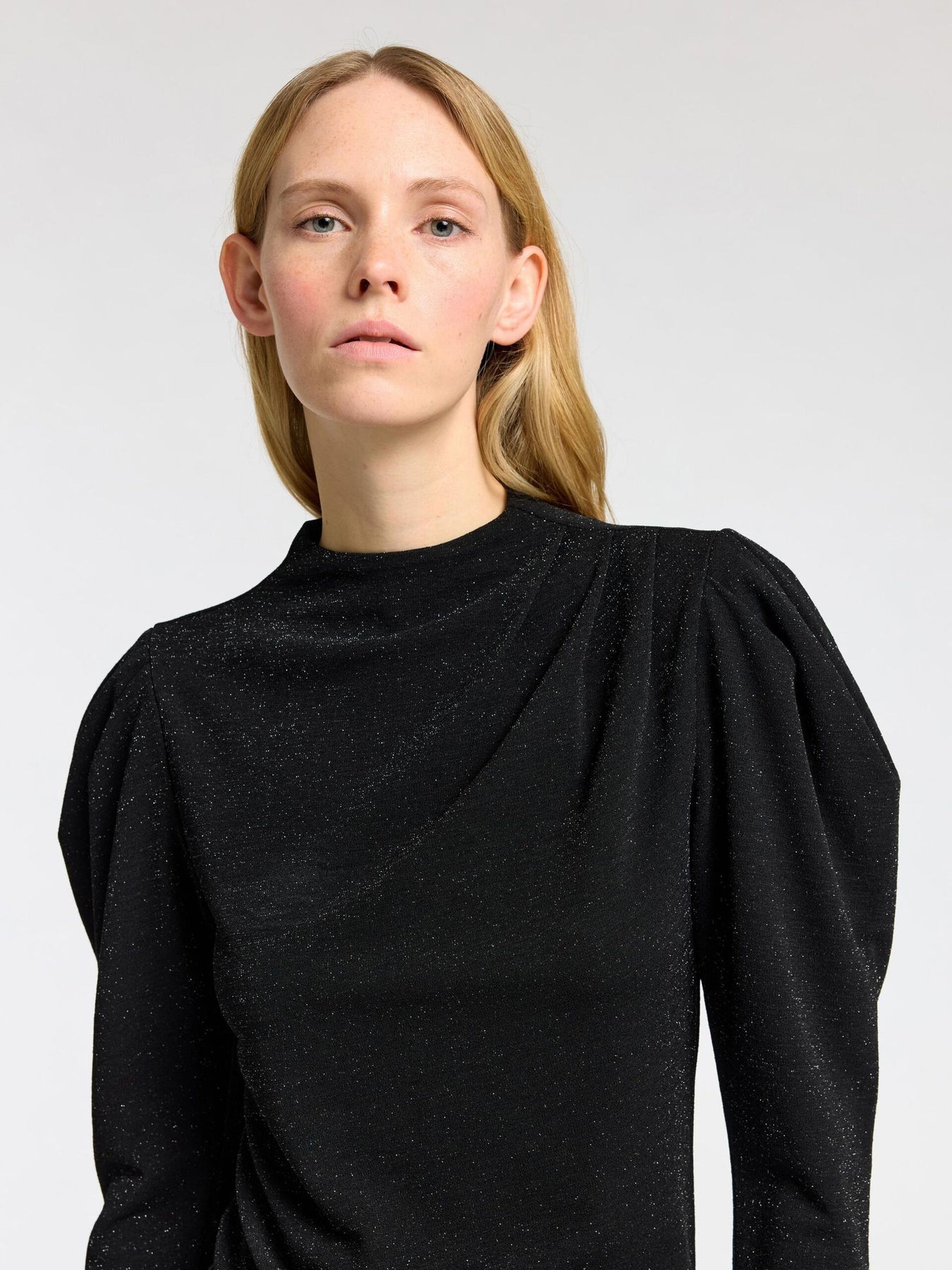 Marwa Ls High Neck Top - Black