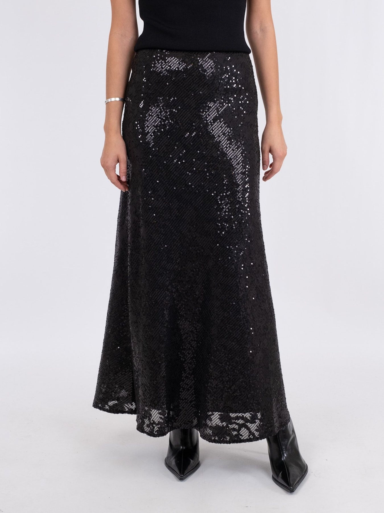 Vicky Sequins Skirt - Black