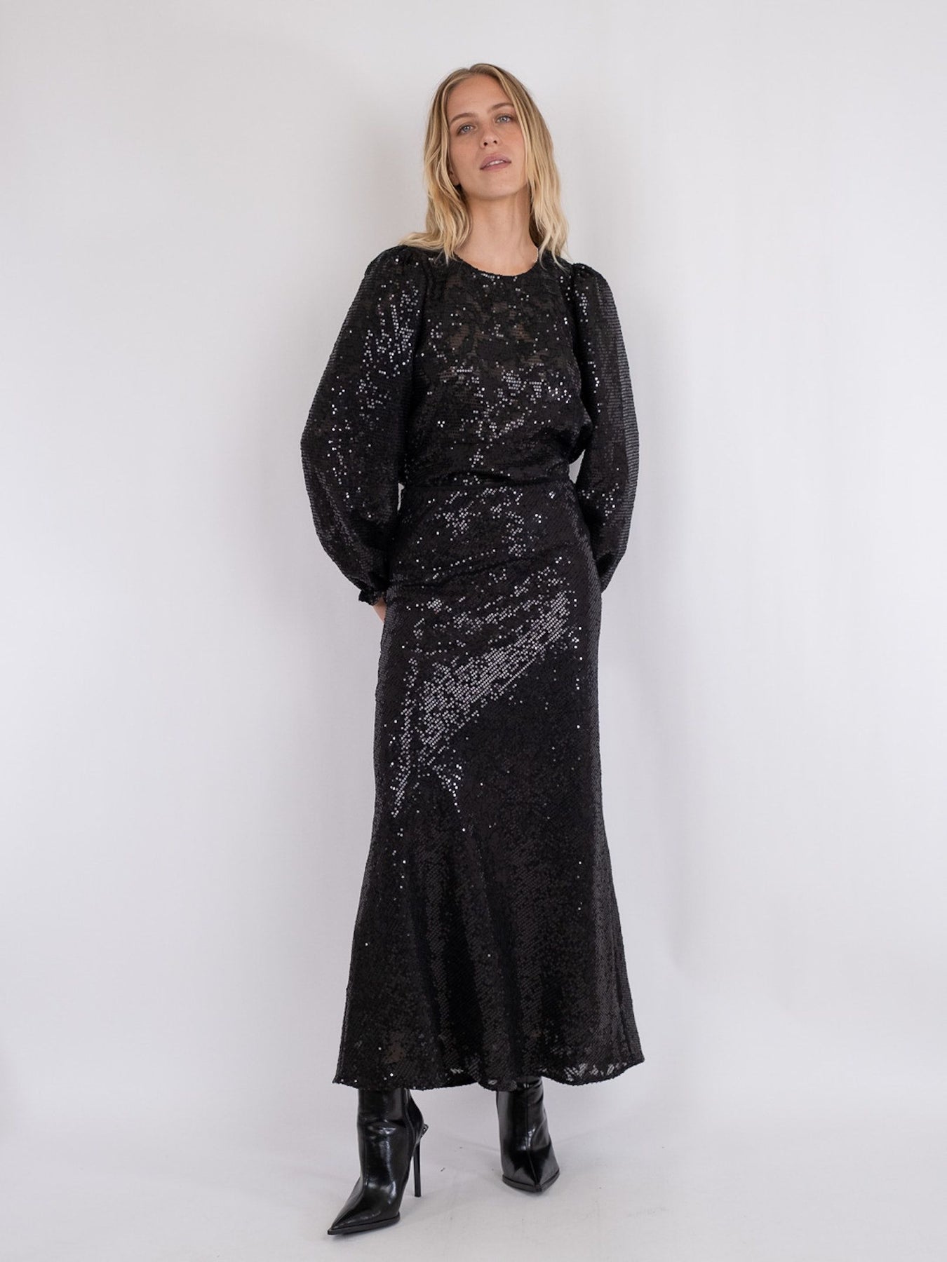 Vicky Sequins Skirt - Black
