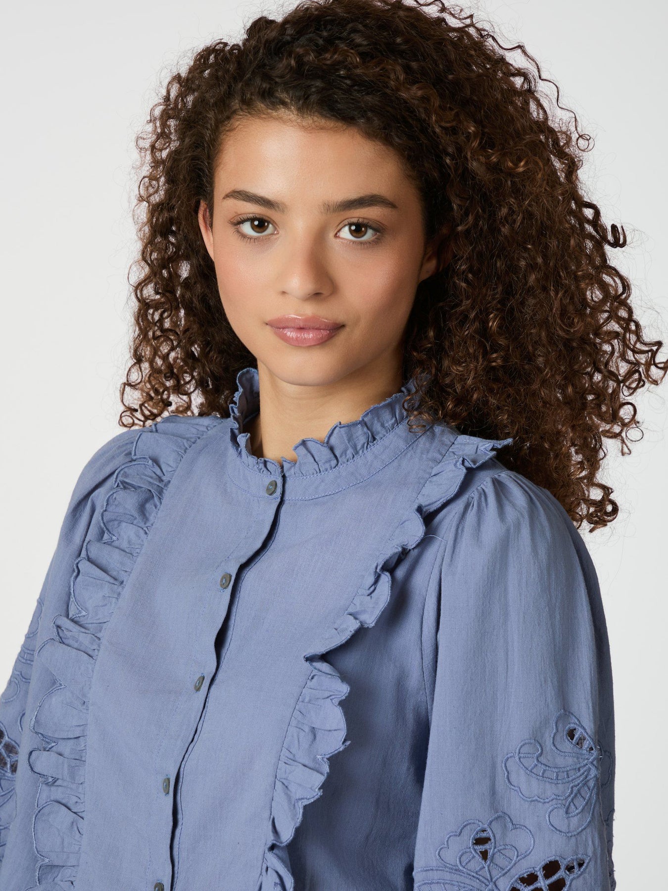 Petrine Embroidery Blus - Dusty Blue