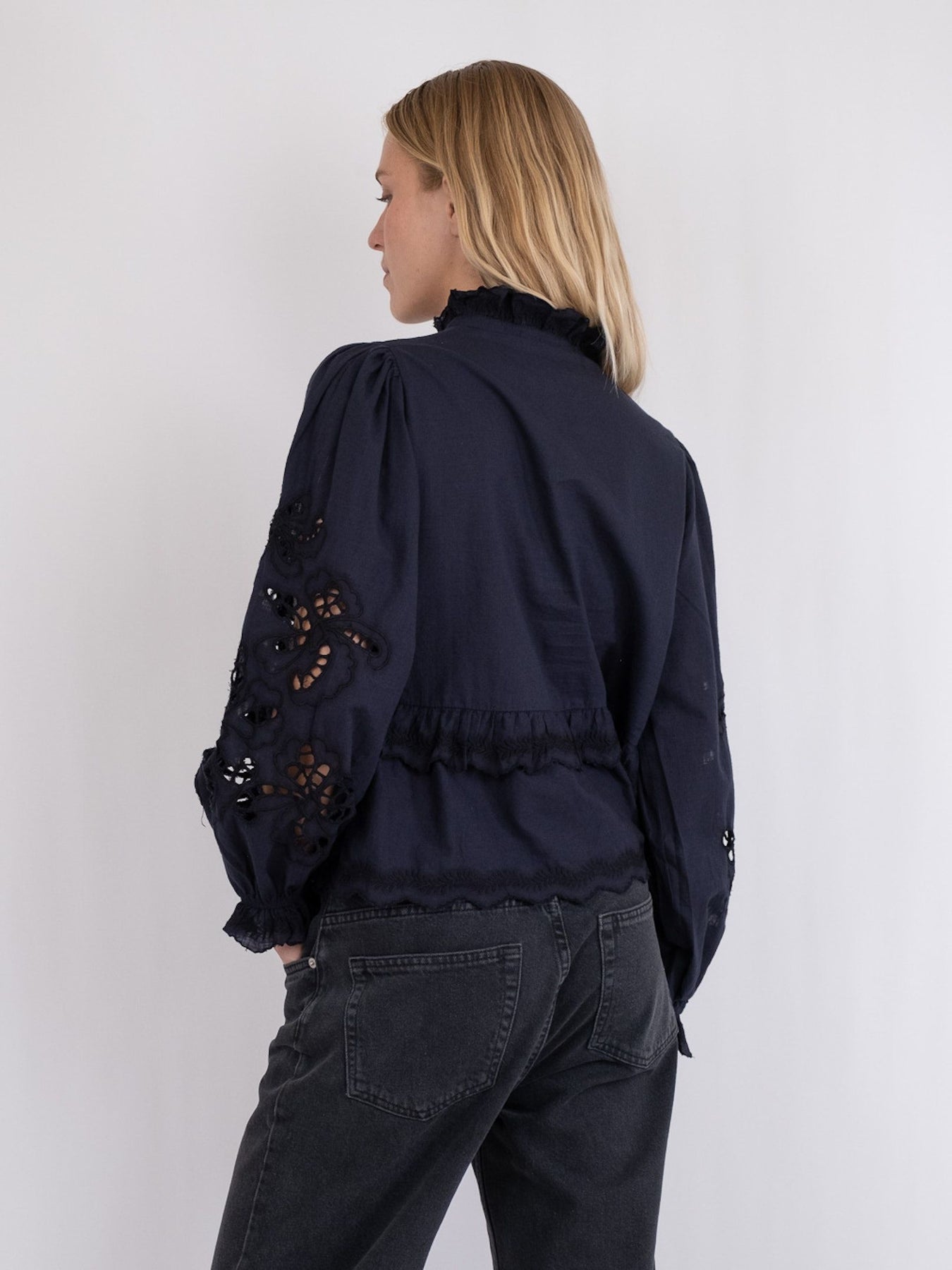 Kimmo Embroidery Blouse - Navy