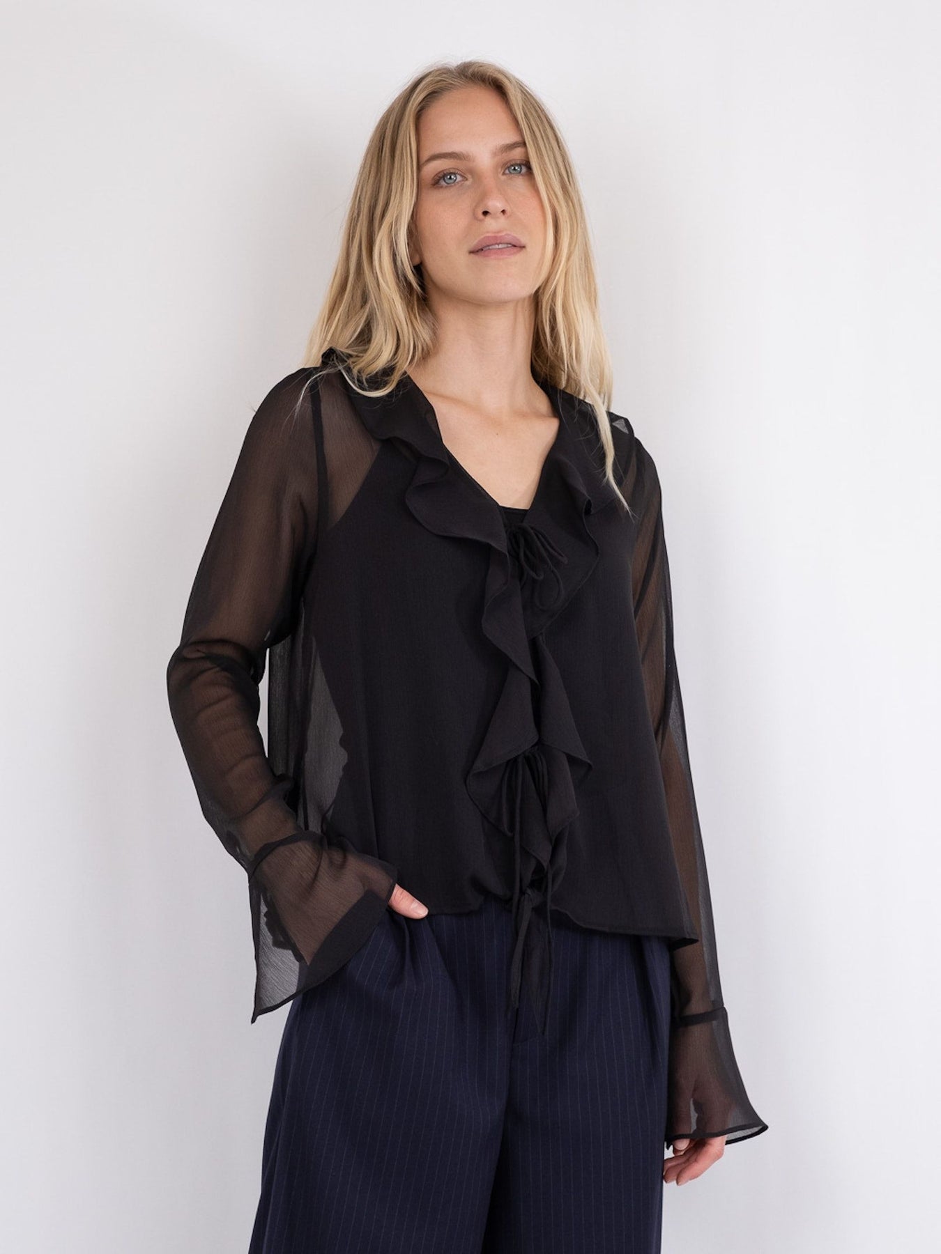 Anika Frill Blouse - Black