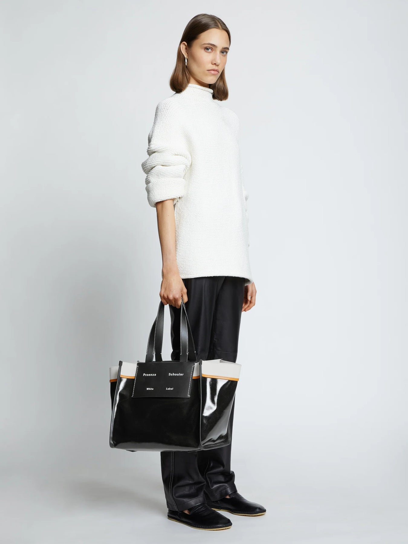 Large Morris Coated Canvas Tote - Svart