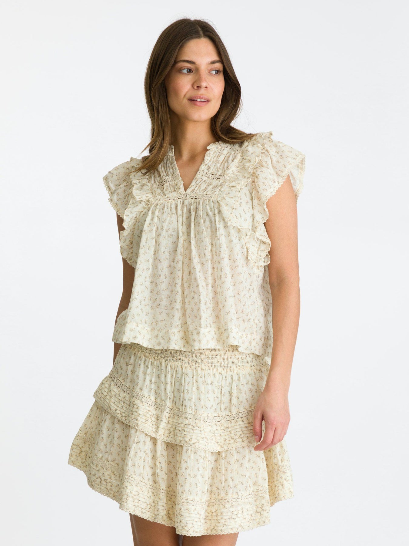 Jayla Basic Blossom Top - Creme